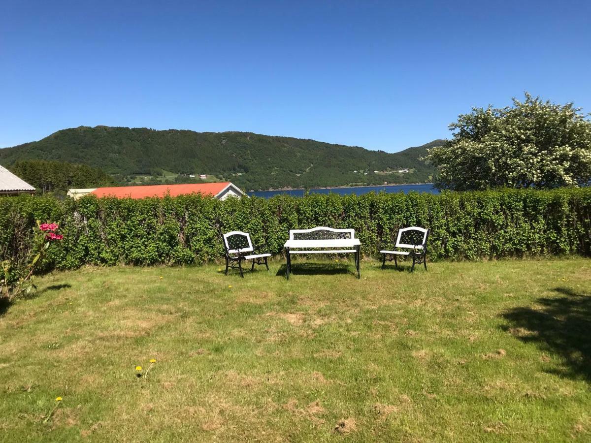 Appartement Ola Bua Near The Atlantic Road à Lyngstad Extérieur photo