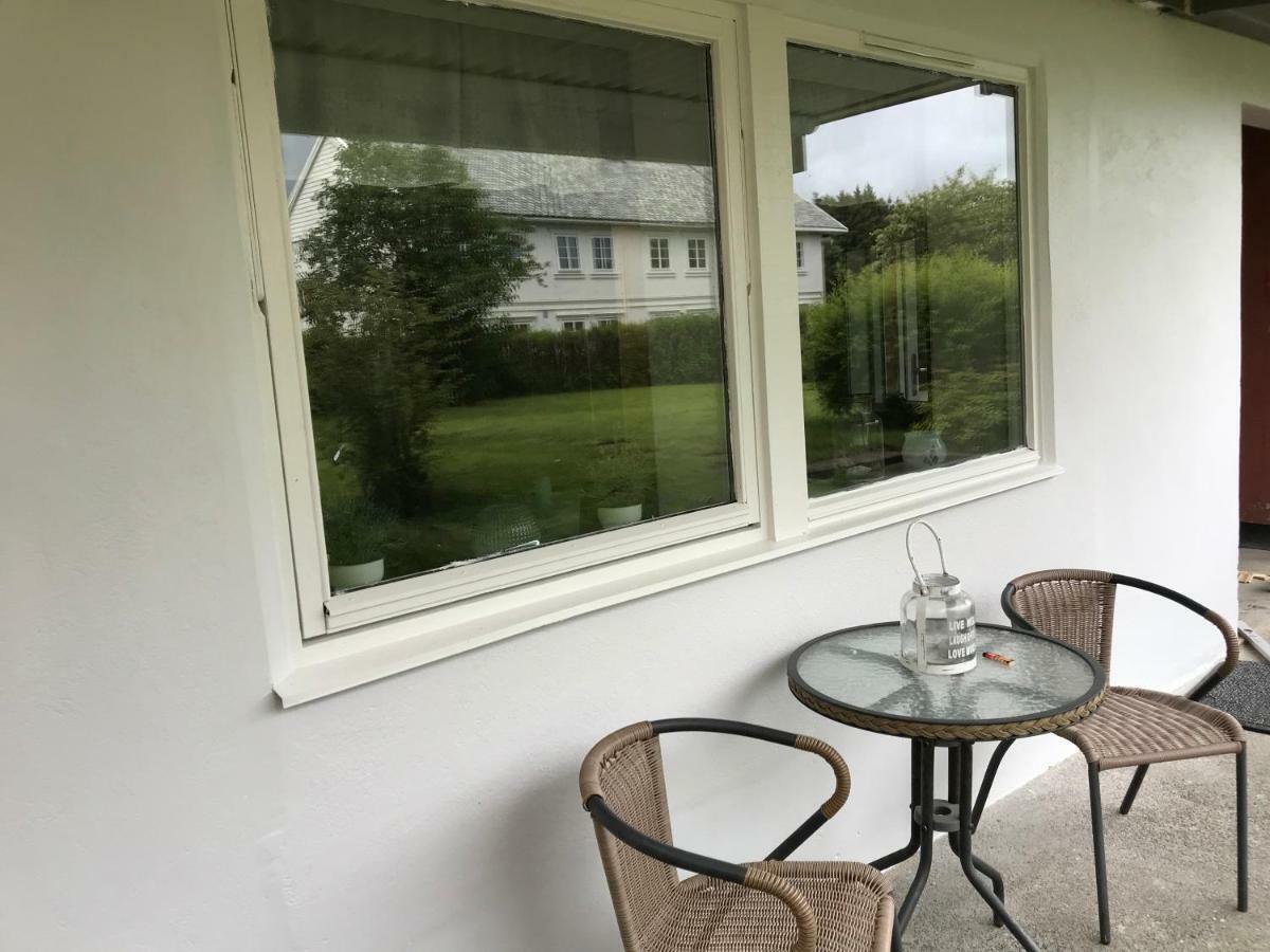 Appartement Ola Bua Near The Atlantic Road à Lyngstad Extérieur photo